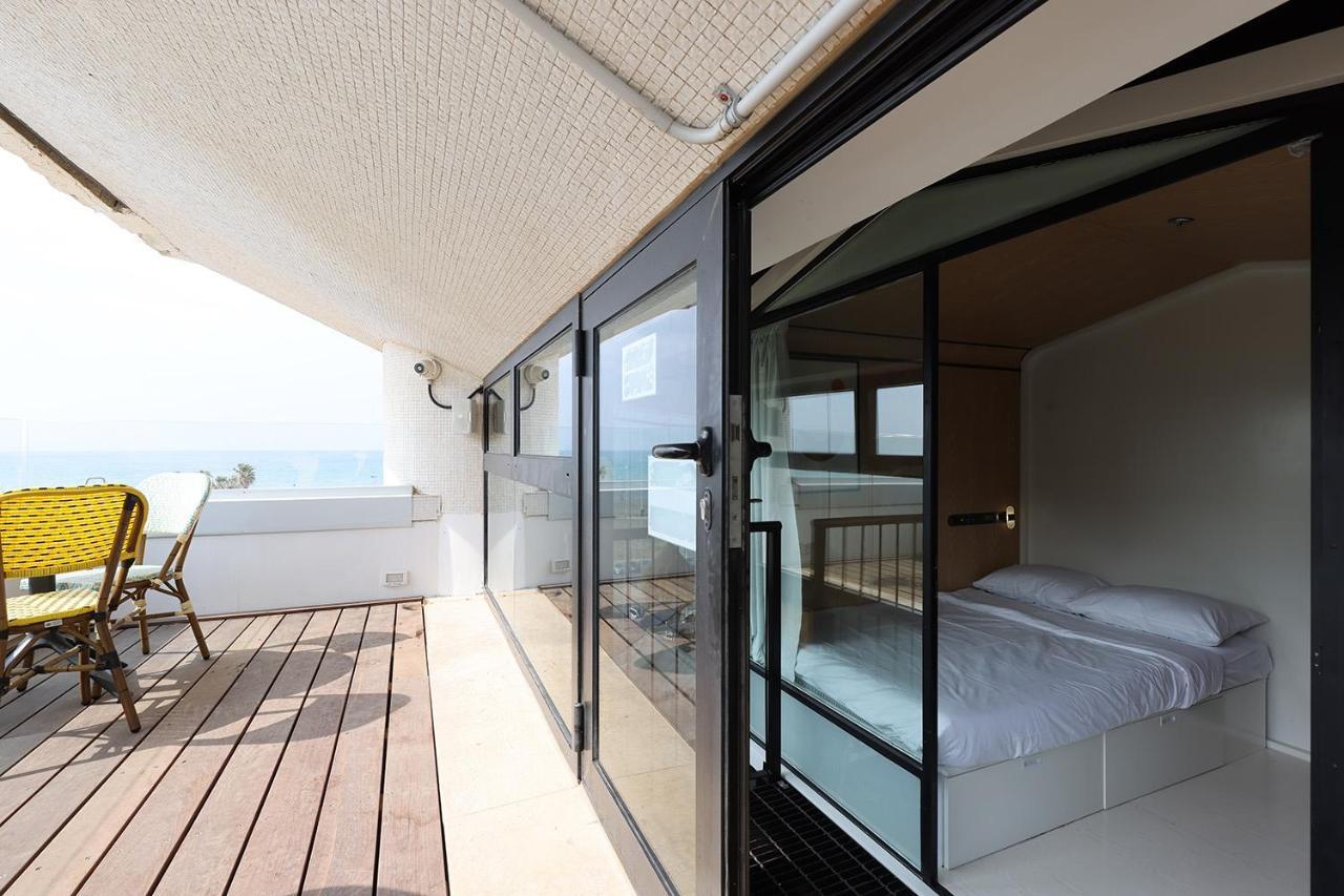 Double Tall Sea View Balcony Pod,1197030514:JPEG