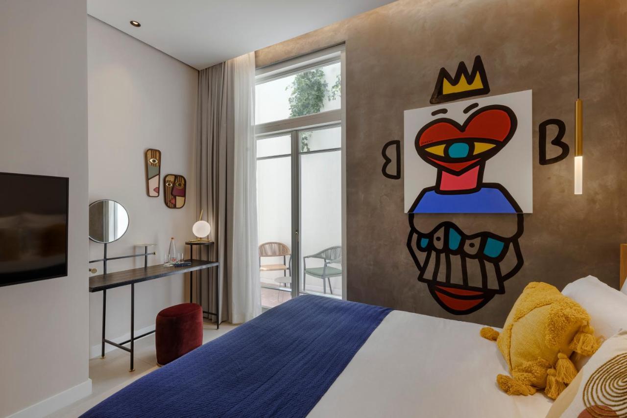 Large Double Room Patio,1387330922:JPEG
