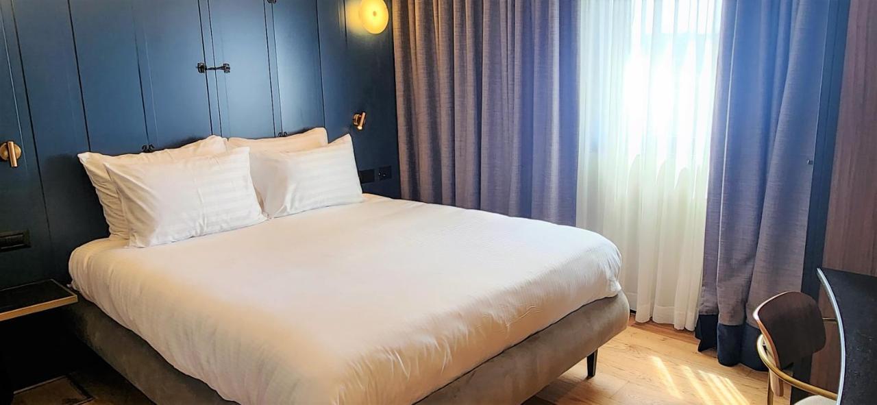Deluxe Double Room,1371778148:JPEG