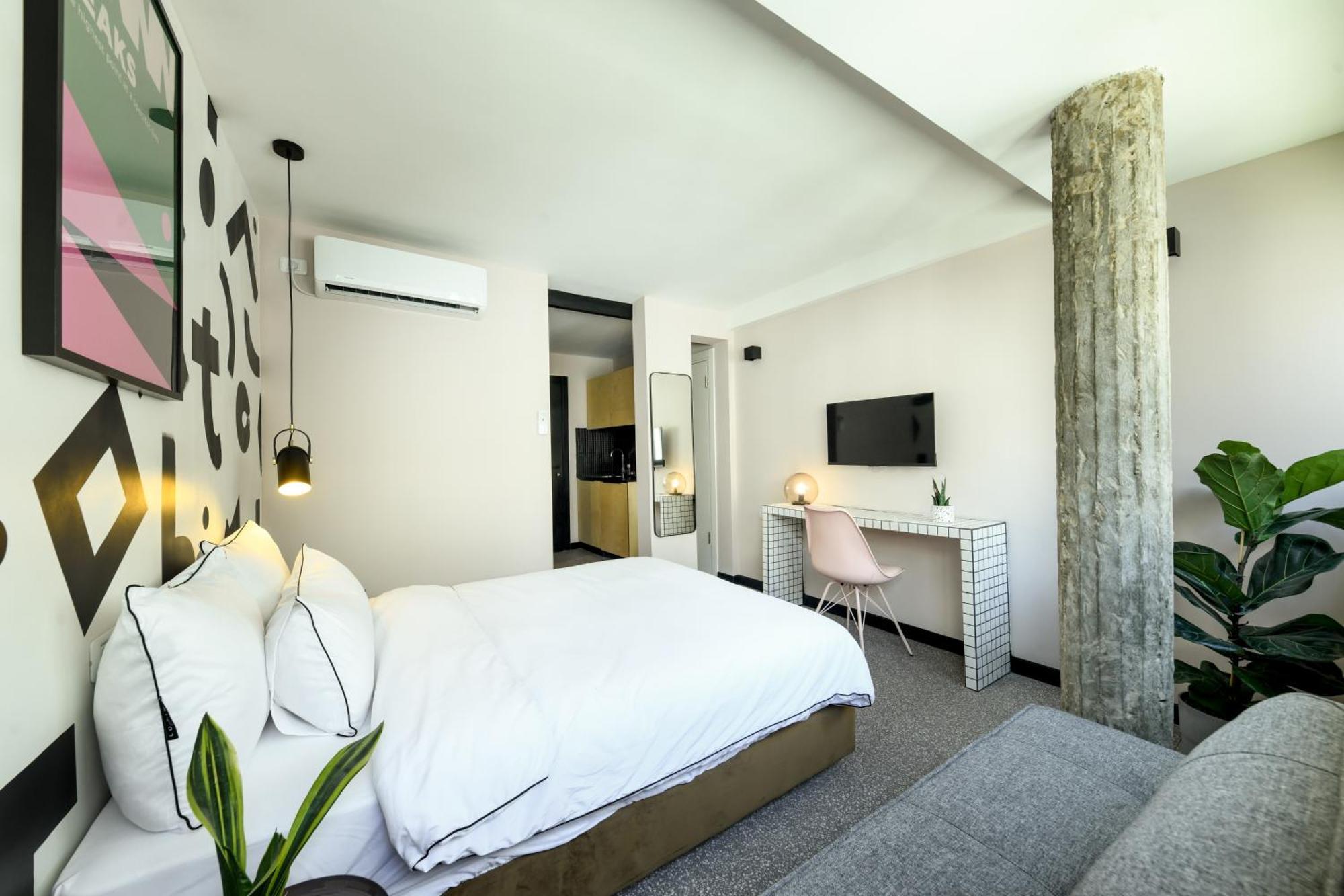 Triple Room,1593949702:JPEG
