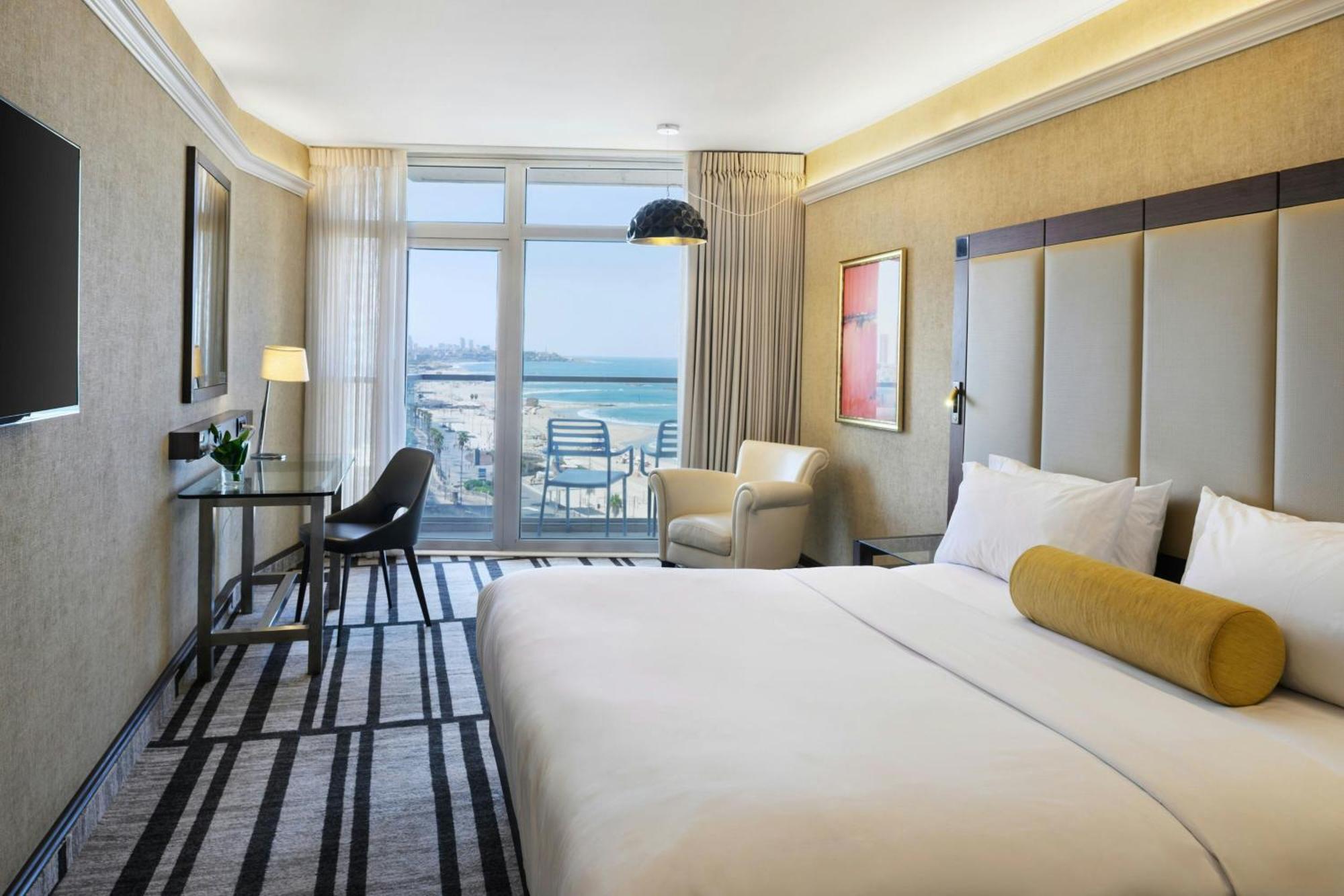 Deluxe Seaview Guest room 1 Queen Sea view Balcony,1742629694:JPEG