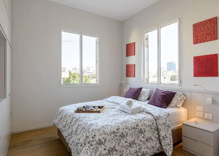 Italian Design Apartment In Rothschild Blvd Tel Aviv, Israel